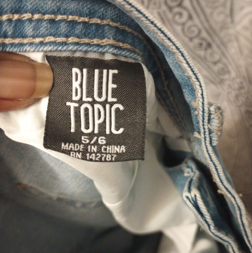 NWT Blue Topic Distressed Patchwork Paint Slapper SkinnyLeg Jeans Size Junior5/6 - Picture 2 of 12